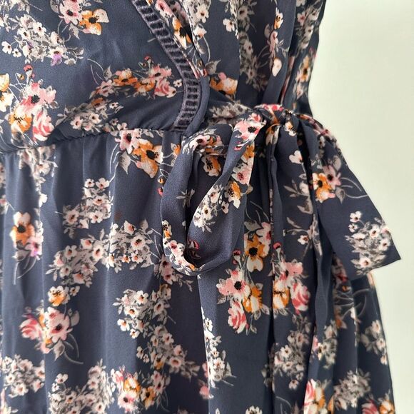 Sienna Sky Boho Blue Flower Floral Wrap Dress size Medium - Picture 5 of 9